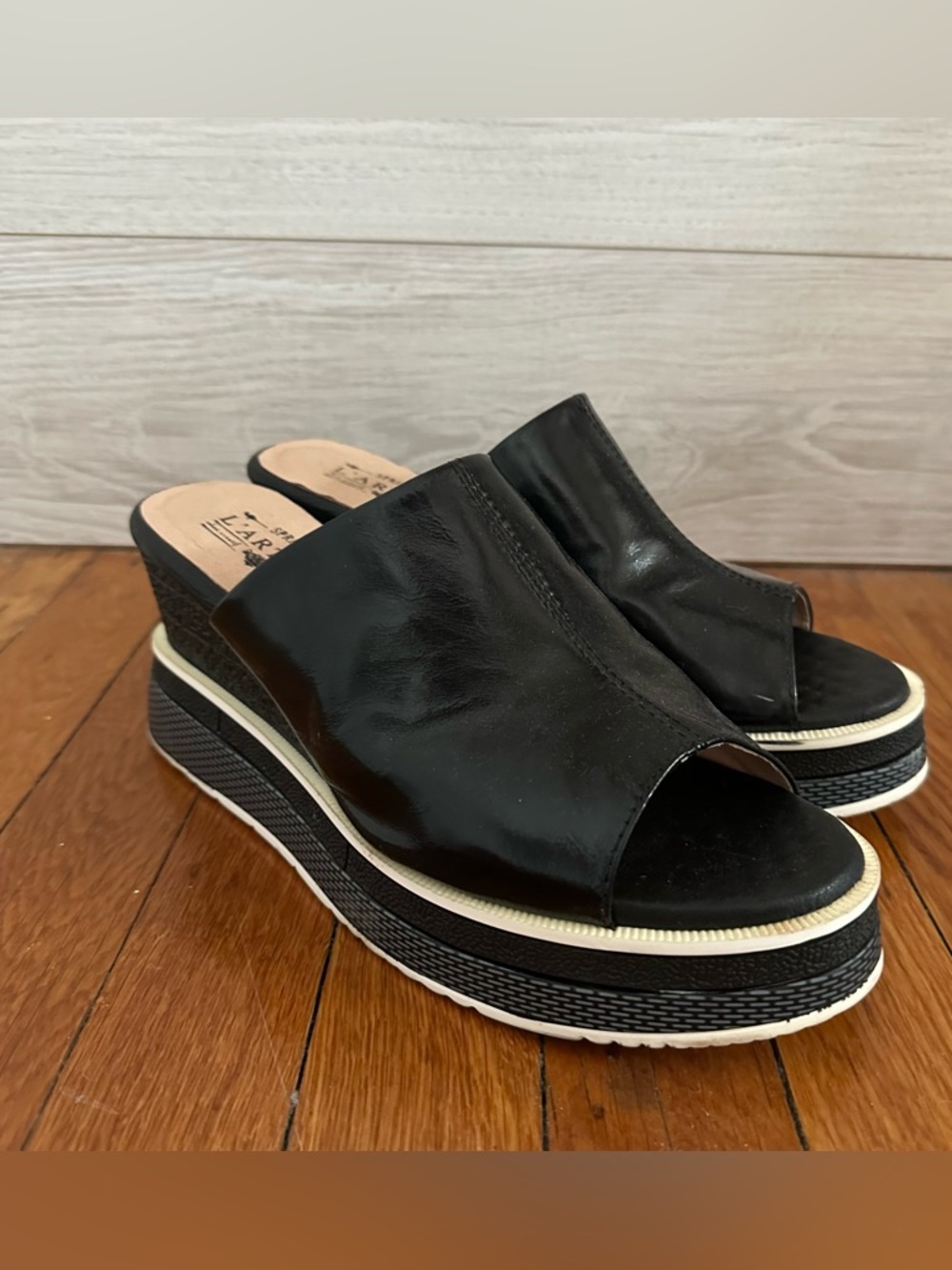 L'ARTISTE by Spring Step slide in wedge mule sandal black patent leather 41